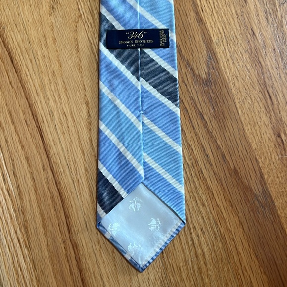 “346” Brooks Brothers Pure Silk Necktie Tie - Picture 2 of 8